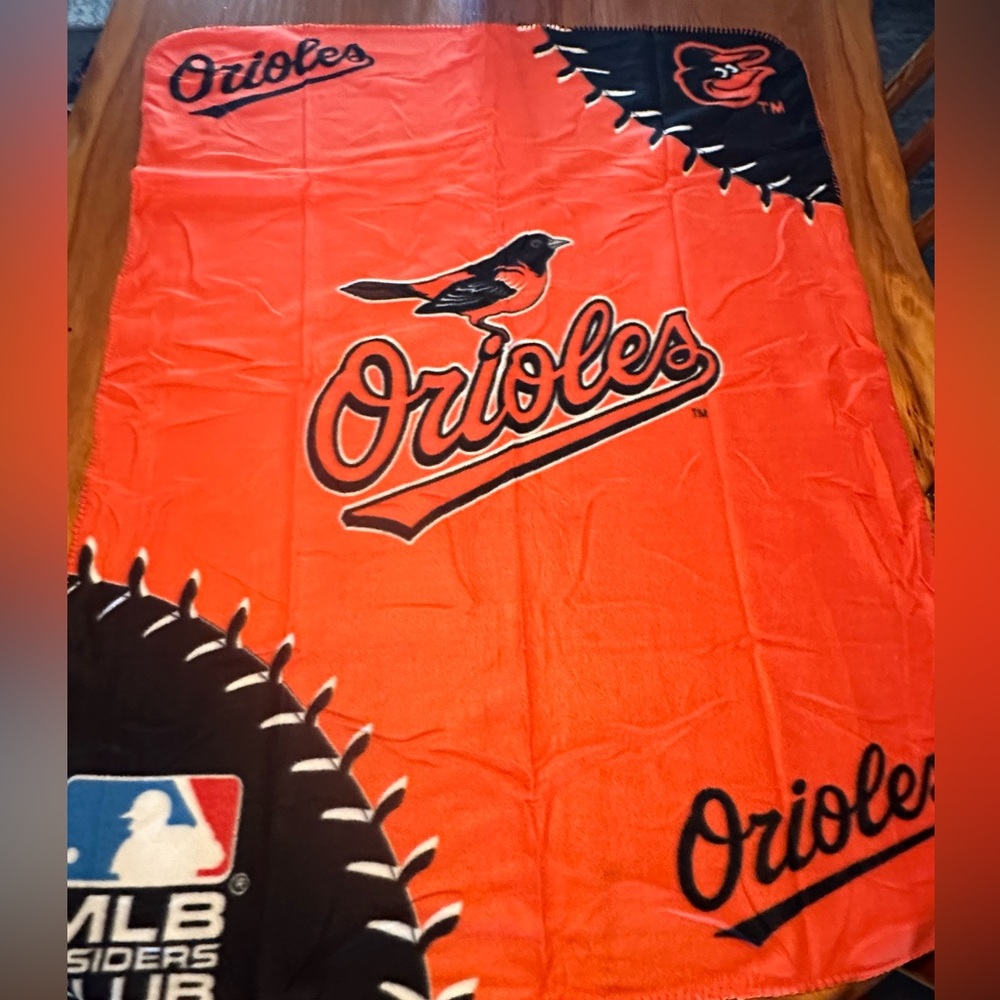 MLB Baltimore Orioles Throw Blanket
